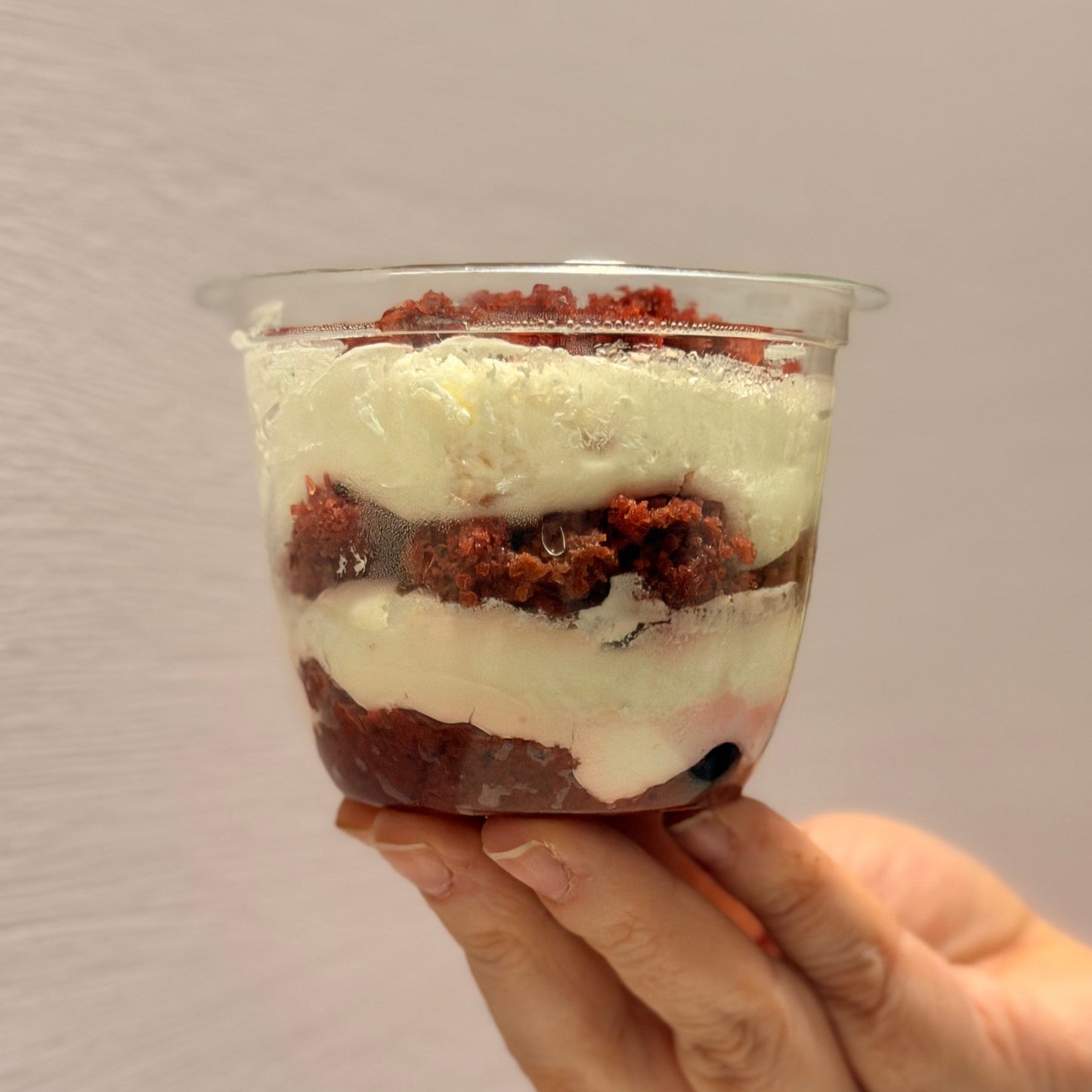 Cremoso Red Velvet y Frutos Rojos
